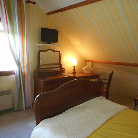La Poiriere Bed & Breakfast Chemellier Екстериор снимка