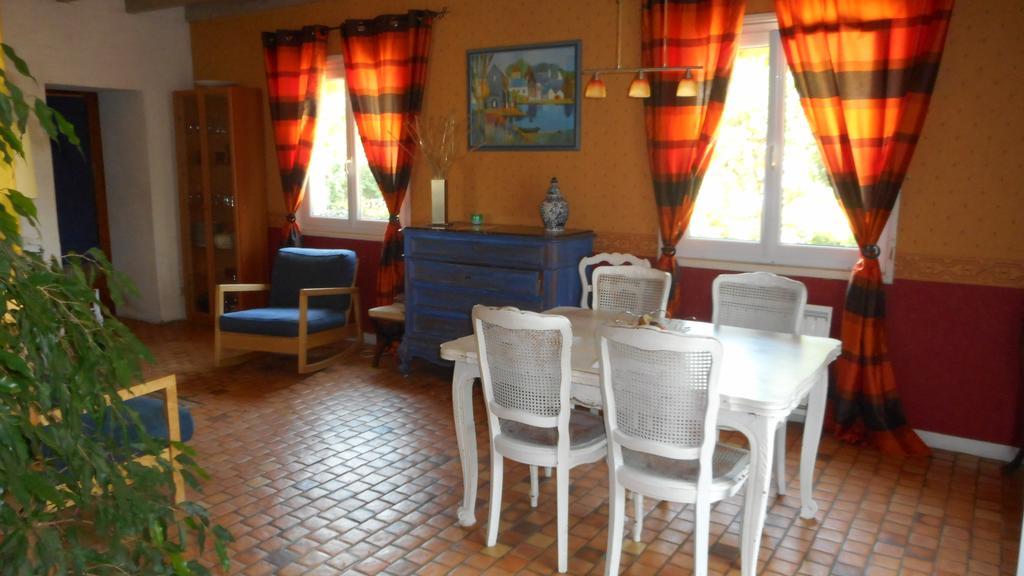 La Poiriere Bed & Breakfast Chemellier Екстериор снимка