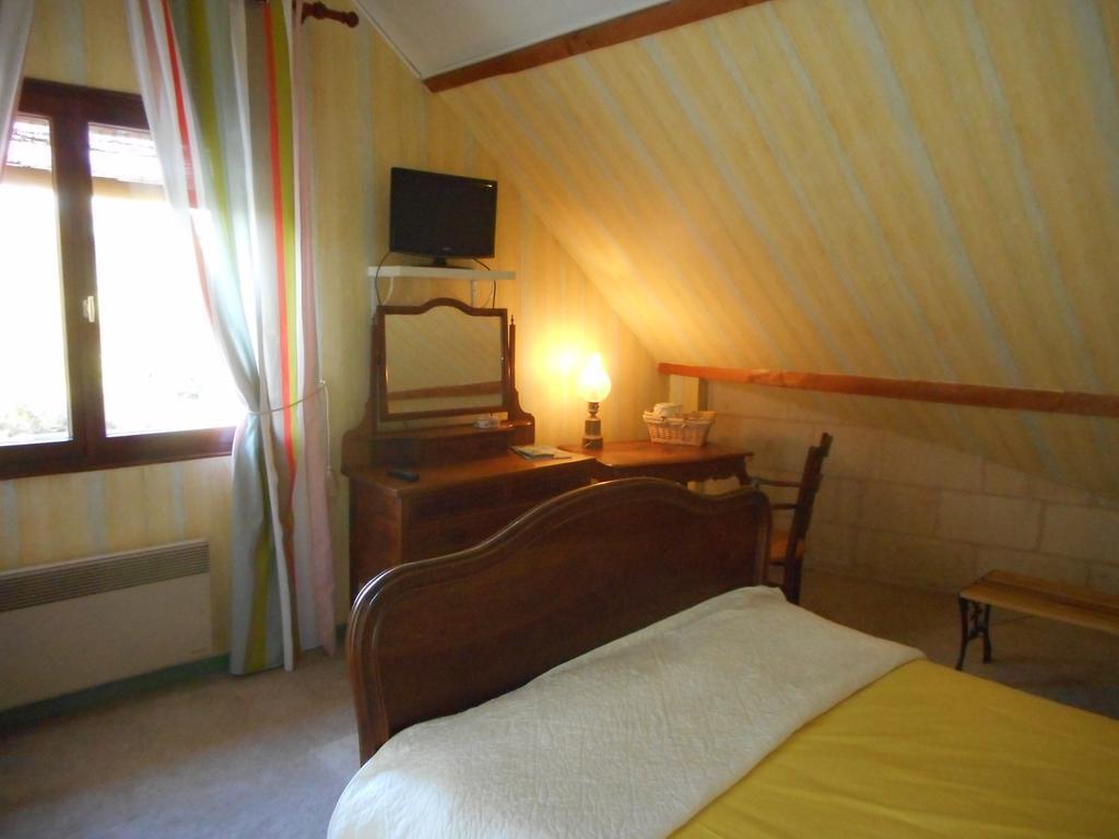 La Poiriere Bed & Breakfast Chemellier Екстериор снимка